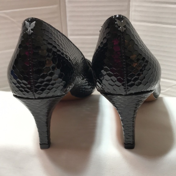 J Renee pointy toe heels. NWOT - Picture 4 of 9